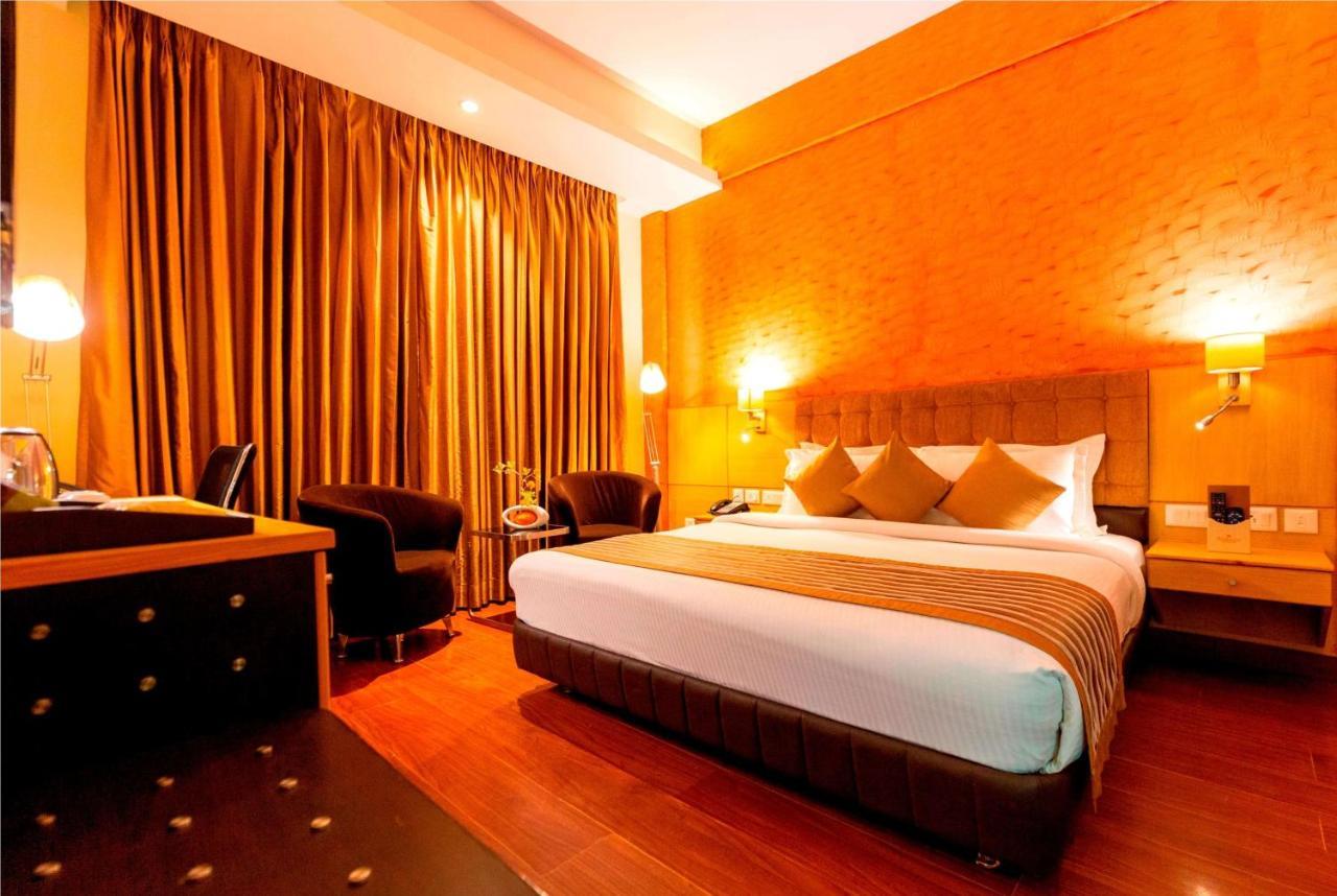 Hotel Ramada Neemrana Exteriér fotografie