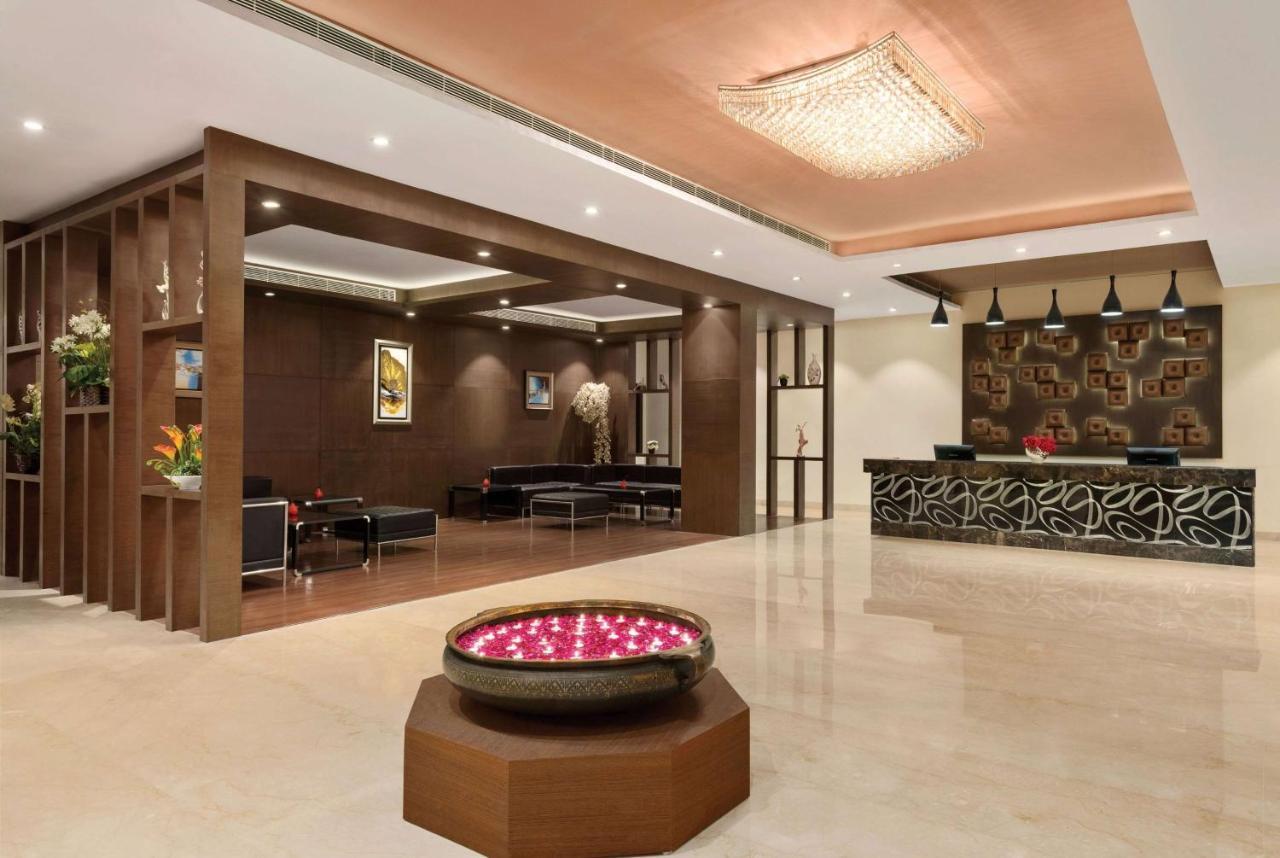 Hotel Ramada Neemrana Exteriér fotografie