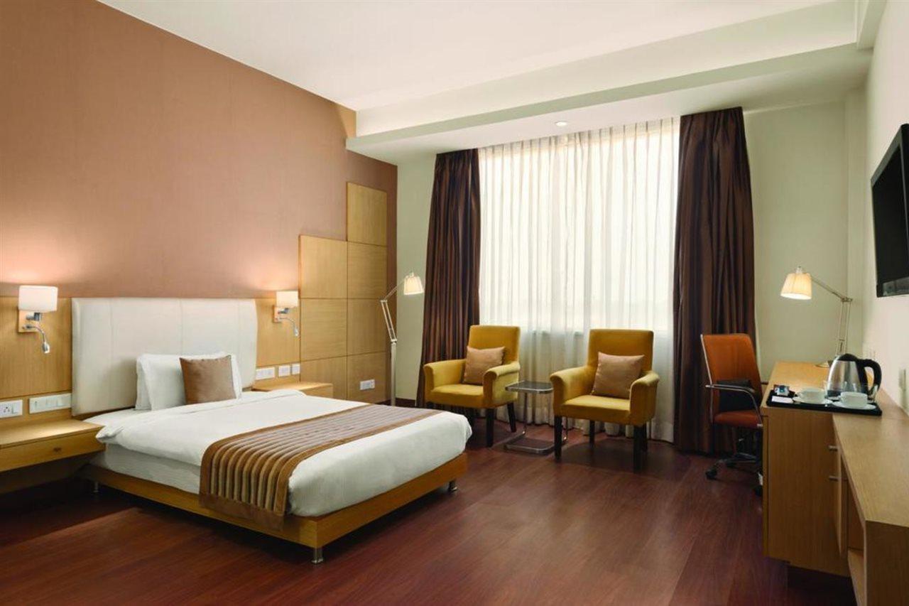 Hotel Ramada Neemrana Exteriér fotografie