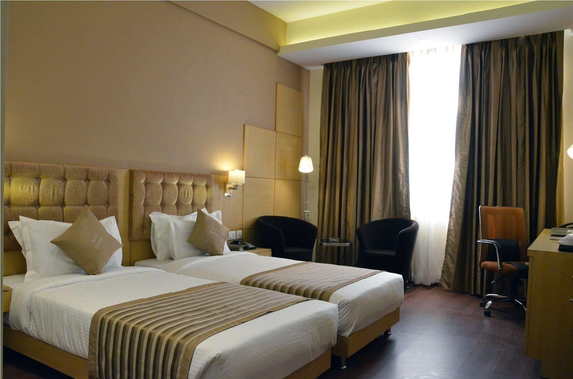 Hotel Ramada Neemrana Exteriér fotografie