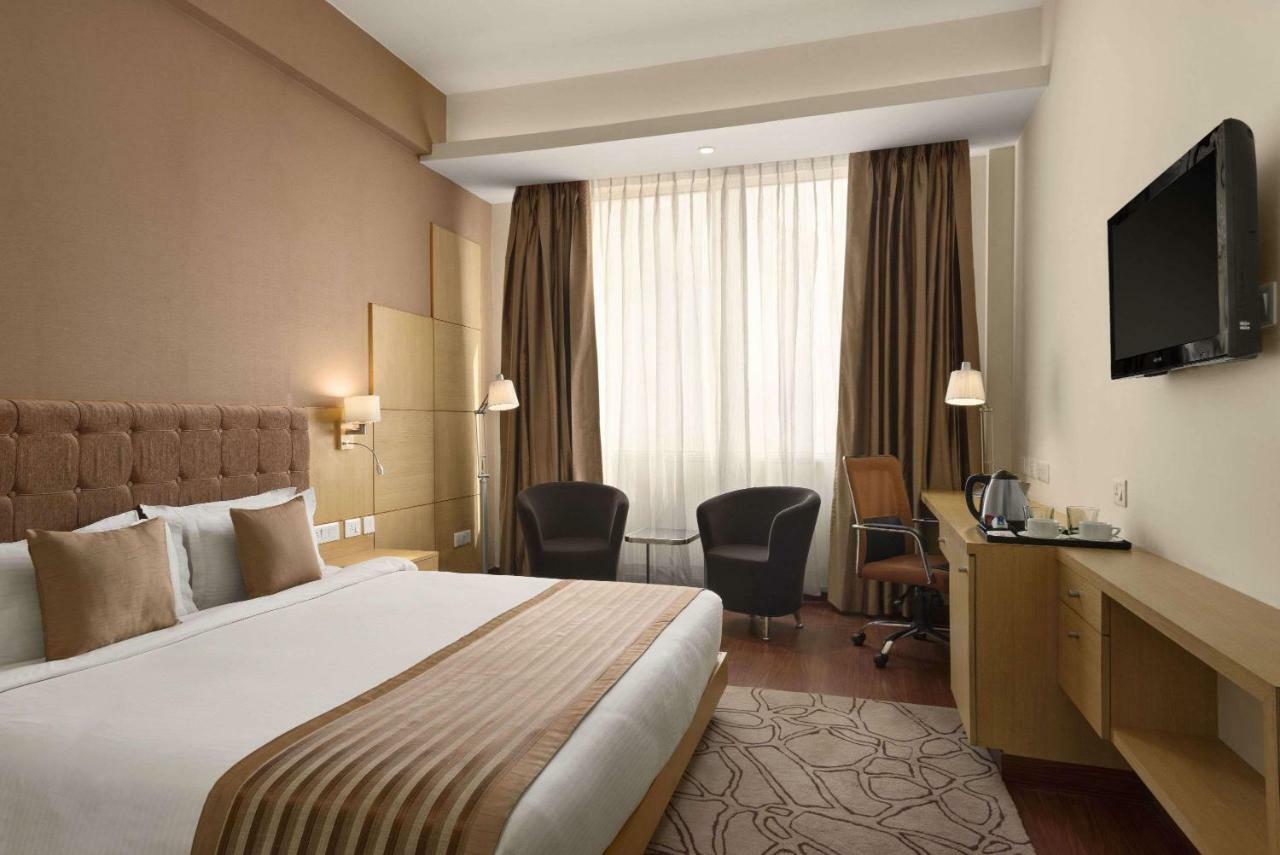Hotel Ramada Neemrana Exteriér fotografie