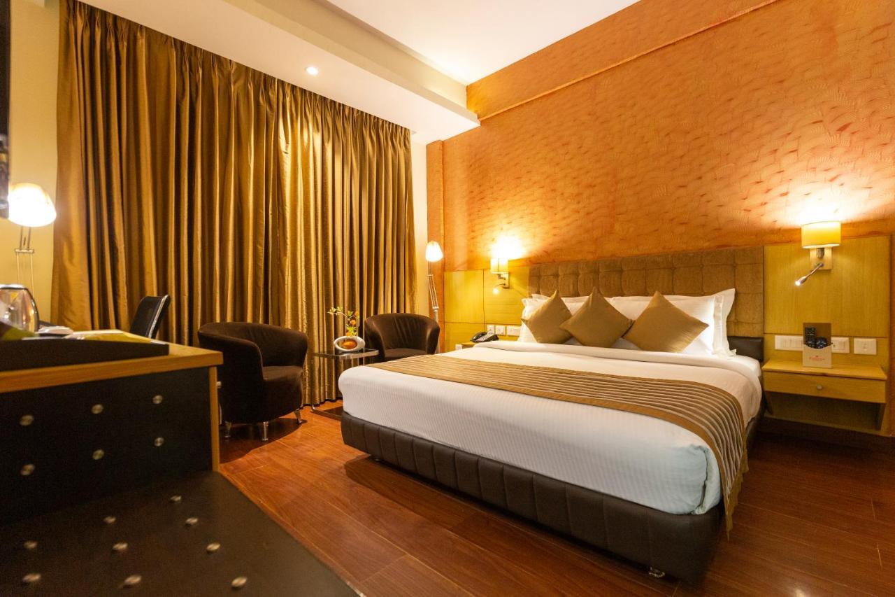 Hotel Ramada Neemrana Exteriér fotografie
